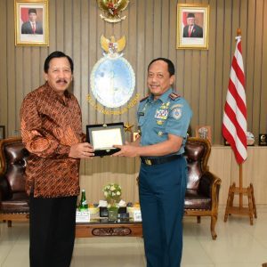 Danpushidrosal Menerima Audiensi Komisaris Utama PT Pelindo 