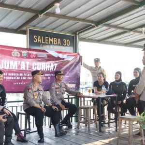 Kapolres Kepulauan Seribu Menggelar “Jumat Curhat” di Pulau Pramuka