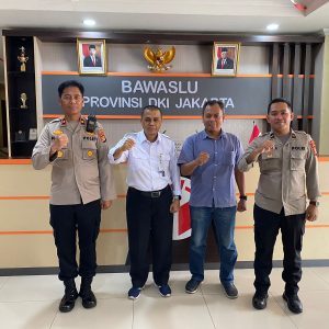 Kapolsek Pancoran Melaksanakan Kamtibmas Dan Mengigatkan Agar CCTV Berfungsi Dengan Baik 