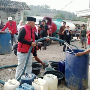 Anggota DPR RI Drs. H.Mukhlis Basri, MSi Gelar Reses Dan Bhakti Sosial Di Desa Kelawi