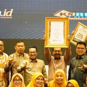 Bupati Eka Putra Satu-satunya Kepala Daerah Raih Penghargaan Penggerak Literasi