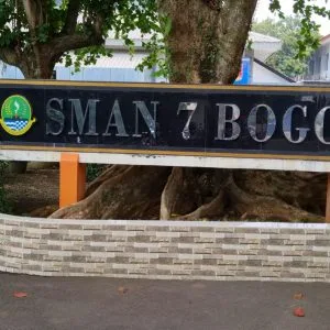 Menyikapi PPDB di SMA Negeri 7 Dihadangan Oleh Oknum Aparat Pasus