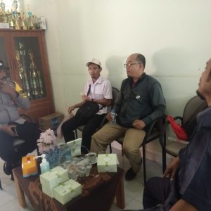 Bhabinkamtibmas Pulau Sebira Gencar Sambangi Tokoh Agama dan Masyarakat untuk Menjaga Kedamaian Pemilu