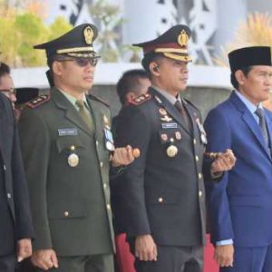 Kapolres Loteng Hadiri Upacara Peringatan Hari Pahlawan Dan Ziarah Makan. 
