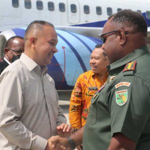 Dandim 1702/Jayawijaya Beri Sambutan Hangat Kepada Pj. Gubernur Papua Pegunungan
