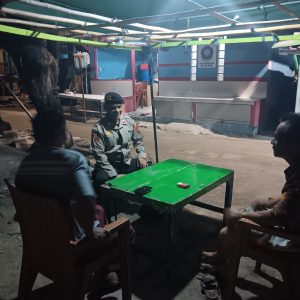 Patroli Malam Dialogis Polsek Kepulauan Seribu Selatan: Himbauan Anti-Kenakalan Remaja dan Pemilu Damai 2024