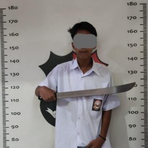 Polsek Parung Mengamankan Diduga Pelajar Yang Akan Lakukan Aksi Tawuran dengan Mengamankan Senjata Tajam Jenis Pedang