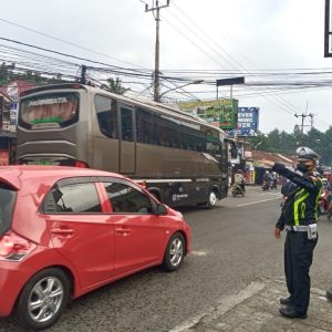 Pantauan Arus Lalu Lintas Kawasan Puncak Mulai Libur Natal Dan Menyambut Malam Tahun Baru 2024