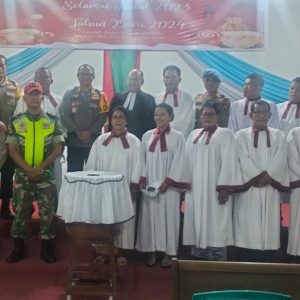 Kapolres Dharmasraya Laksanakan Minggu Kasih di Empat Rumah Ibadah Menjelang Natal 2023