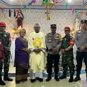 Polres Dharmasraya bersama TNI dan stake holder terkait melaksanakan Pengamanan Malam Natal