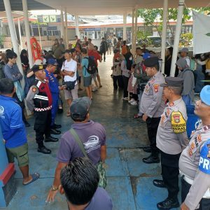 Polres Kepulauan Seribu Amankan Keberangkatan Warga dan Wisatawan di Dermaga 16 Marina Ancol Selama Perayaan Natal