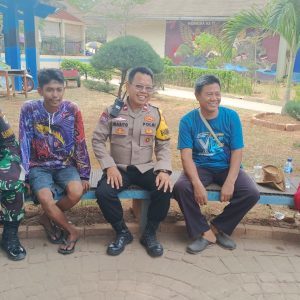 Bhabinkamtibmas dan Babinsa Pulau Untung Jawa Ajak Warga Sukseskan Pemilu 2024 Melalui Patroli Dialogis