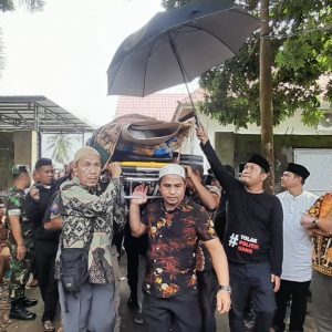 Innalillahi waina Ilaihi rajiun..Ibunda Bupati Dharmasraya Sutan Riska Tuanku Kerajaan Berpulang ke Rahmatullah