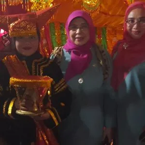 Acara Tradisi Rajo Menjalani Rantau  Durian Simpai dihadiri Anggota DPD RI Hjh.Emma Yohanna