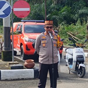 Kapolres Dharmasraya Resmikan Jalan Mako Polres dengan Nama Tantya Sudhirajati