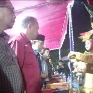 Sambut Pergantian Tahun Ketua DPRD Kabupaten Dharmasraya Resmikan Pasar Kuliner Di Nagari Tiumang