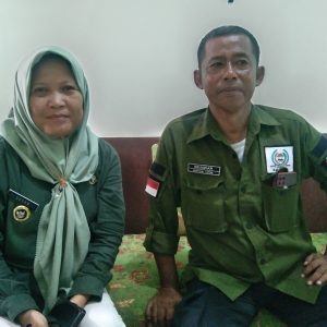 Warga Kelurahan Curug Bergembira Mendapat Bantuan Beras