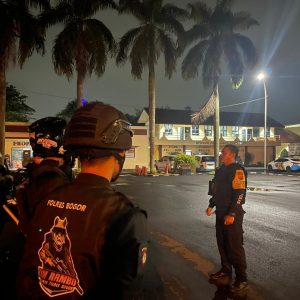 Sat Samapta Polres Bogor Lakukan Patroli Menjelang Sahur Dalam Rangka Cegah Gangguan Kamtibmas Perang Sarung Serta SOTR Di Bulan Suci Ramadhan