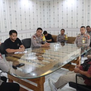 Polres Bogor Gelar Jumat Curhat Untuk Masyarakat Yang Ingin Berdialog dan Menyelesaikan Permasalahan Mencari Solusi Kepasa Pihak Kepolisian