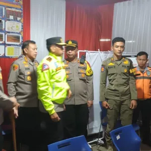Kapolda Jawa Barat Tinjau Kesiapan Pospam Cijeruk Polres Bogor dalam Ops Ketupat Lodaya 2024