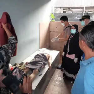 Polsek Ciomas Lakukan Olah TKP Terkait Temuan Mayat di WC umum Terminal Laladon