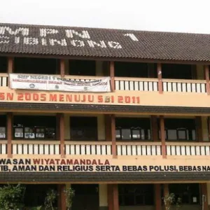 Kemana Larinya Uang SPP Ratusan Juta Perbulannya di SMPN 1 Cibinong