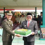 Penjabat (Pj) Wali Kota Payakumbuh Suprayitno menghadiri Upacara HUT Tentara Nasional Indonesia (TNI) ke-79