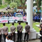 Polres Tanah Datar Kawal Jalannya UNRAS Mahasiswa
