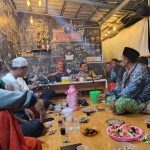 Sinergitas TNI Polri Wilayah Hukum Parungpanjang Giat Cooling Sistem Sahur Bersama Warga Masyarakat Sekaligus Beri Pesan Kamtibmas Ajak Jaga Kondusifitas Cegah Gangguan Kriminalitas Baik Menjelang Buka Dan Sahur