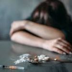 Tak Kuasa Menahan Tangis Seorang Istri lihat Suami Ditangkap Polisi
