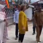 Kunjungan Pembinaan Ibu Christine Hakim untuk Pelaku UMKM & IKM di Nagari Pangian