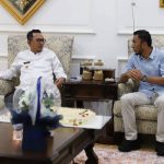 Bupati Tanah Datar Dapat Kejutan dari Wawako Padang Panjang