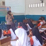 Kapolsek Dramaga Berikan Materi Dalam Giat MPLS SMK GLOBIN Dramaga Kecamatan Dramaga, Sampaikan Bahaya Penyalahgunaan Narkoba Serta Kenakalan Remaja/Pelajar Wajib Di Hindari