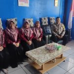 Bhabinkamtibmas Polsek Klapanunggal Sambangi Warga Desa Klapanunggal, Sampaikan Himbauan Kamtibmas