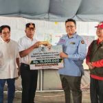 Pemkab Tanah Datar Serahkan Bantuan Pasca Kebakaran Pasar Kota Payakumbuh