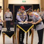Kapolri Pimpin Sertijab Kabaintelkam dan Dankor Brimob Polri