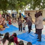 Polwan Polres Tanah Datar, Gelar Trauma Healing dan Bakti Kesehatan Bagi Korban Bencana Galodo Malalo