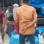 ASPEDA ( Asosiasi Pers Dharmasraya ) Antarkan Donasi ke Ratusan Pintu Rumah Warga Di Koto Sani dan Paninggahan Kabupaten Solok.