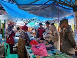 Pemkab Tanah Datar Lakukan Pengawasan Bahan Makanan di Pasar Pabukoan