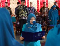 Dwinanda Ahmad Fadly Lantik Ketua TPPKK Kecamatan Salimpaung Dan Batipuh