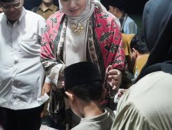Bupati Annisa Berbagi Bersama 100 Anak Ya tim di Timpeh