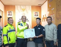 Respon Cepat dan Transparan, Kapolsek Parung Panjang Raih Penghargaan
