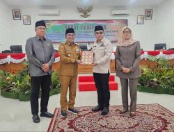 Bupati Hadiri Rapat Paripurna Penyampaian Pandangan Umum Fraksi terhadap 3 (tiga) Ranperda di Gelar DPRD Tanah Datar